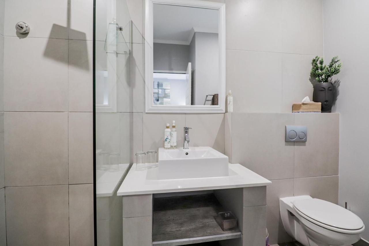 The Greens Guest House 나이스나 외부 사진