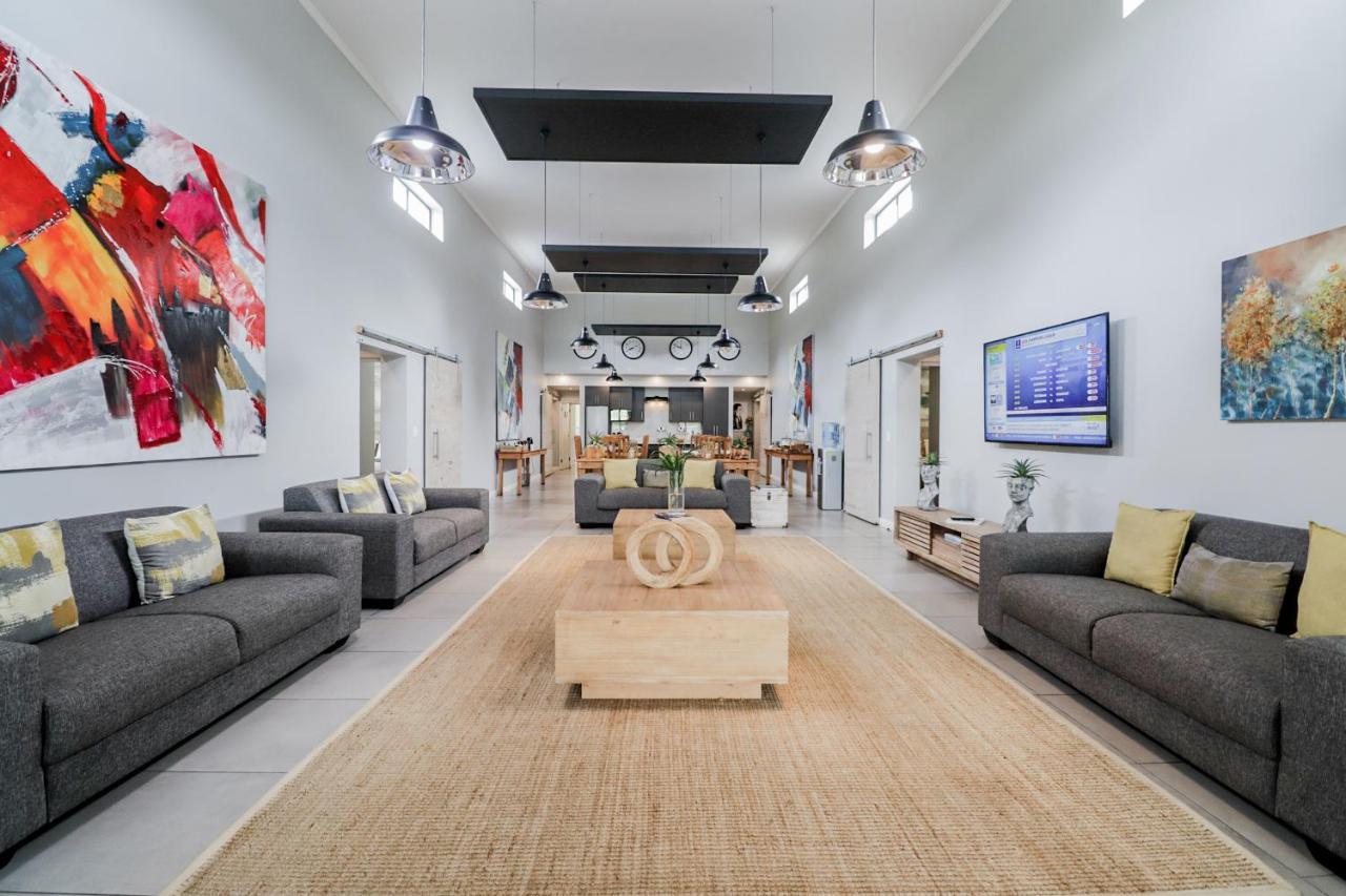 The Greens Guest House 나이스나 외부 사진