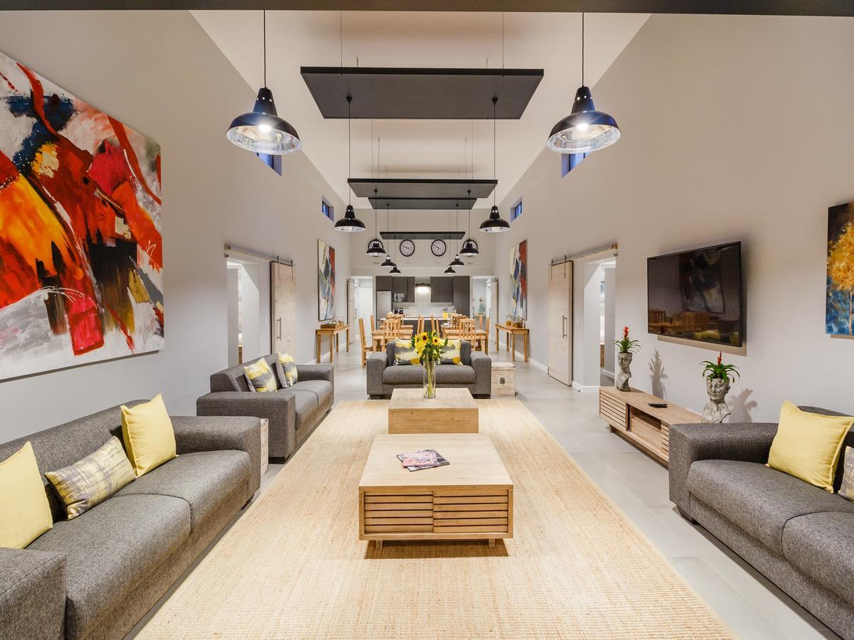 The Greens Guest House 나이스나 외부 사진